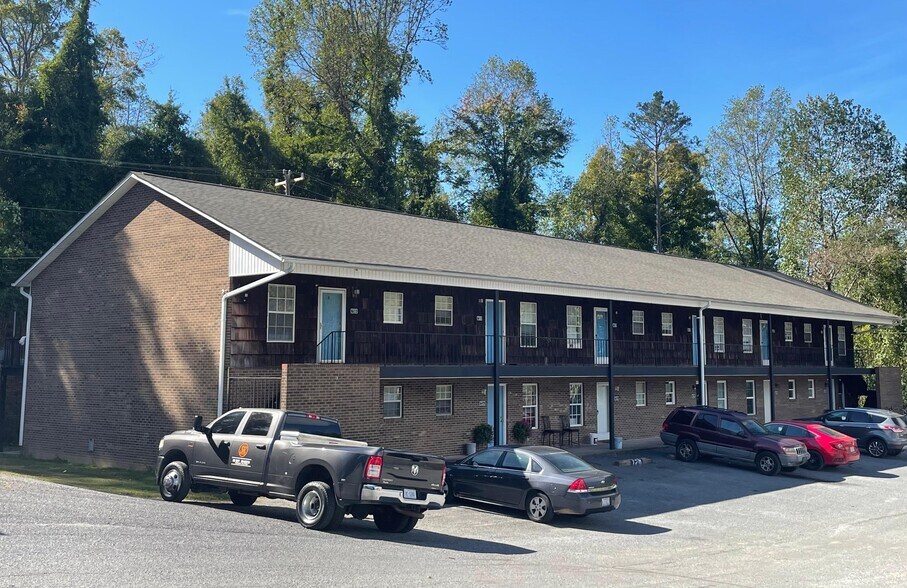 More Photos Of 100 S Kirkland Ave, Elkin Apartments For Sale