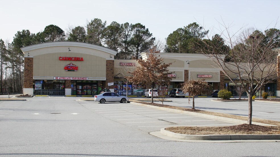 Primary Photo Of Beaver Ruin Rd, Lilburn Land For Lease