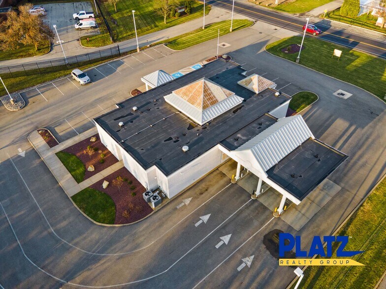 More Photos Of 3960 South Ave, Youngstown Bank For Sale