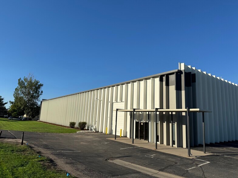 More Photos Of 5775 Monaco St, Commerce City Manufacturing For Lease