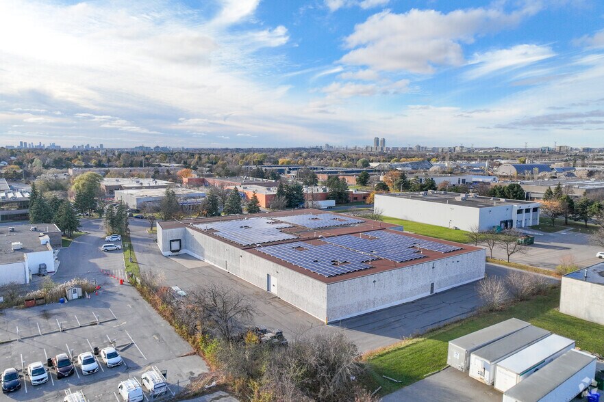More Photos Of 40 Nolan Ct, Markham Warehouse For Sale