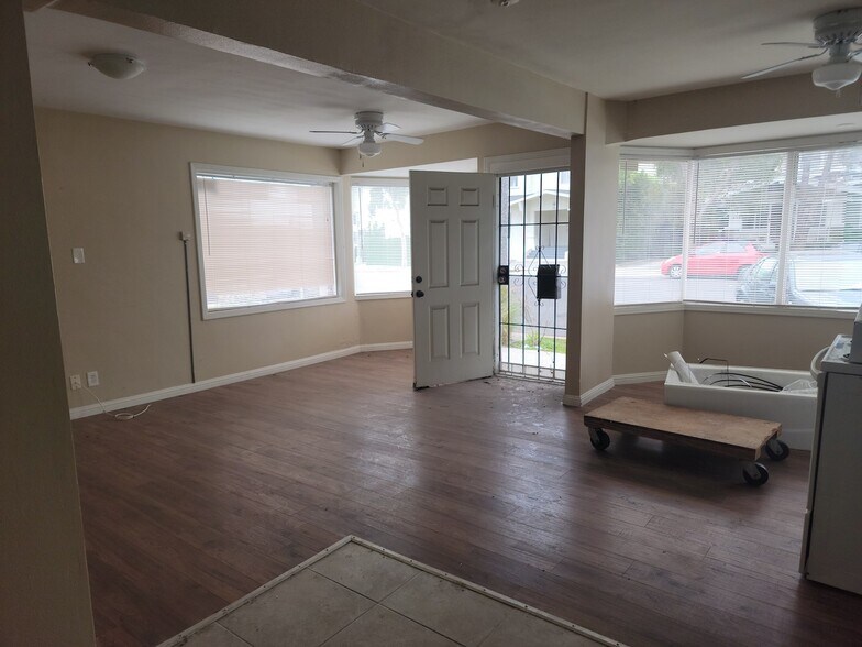 More Photos Of 702 Cedar Ave, Long Beach Storefront Retail Residential For Sale