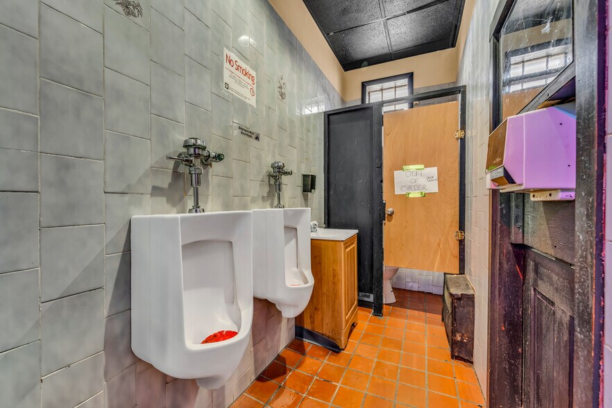 More Photos Of 558 Dorchester ave, Boston General Retail For Sale