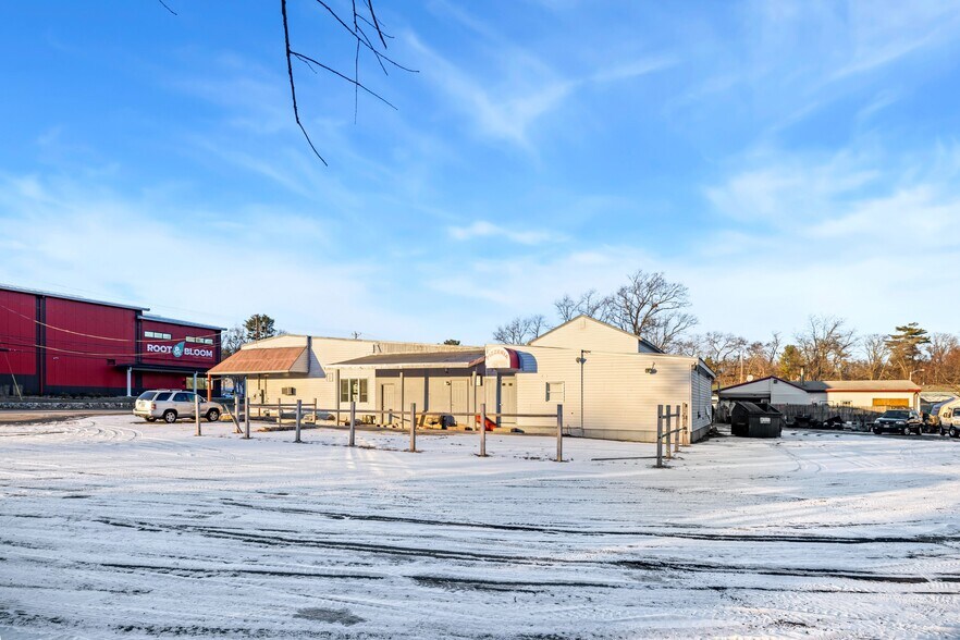 More Photos Of 188 Lafayette Rd, Salisbury Restaurant For Sale