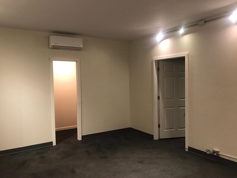 More Photos Of 378 Schuyler Ave, Kearny Office For Sale