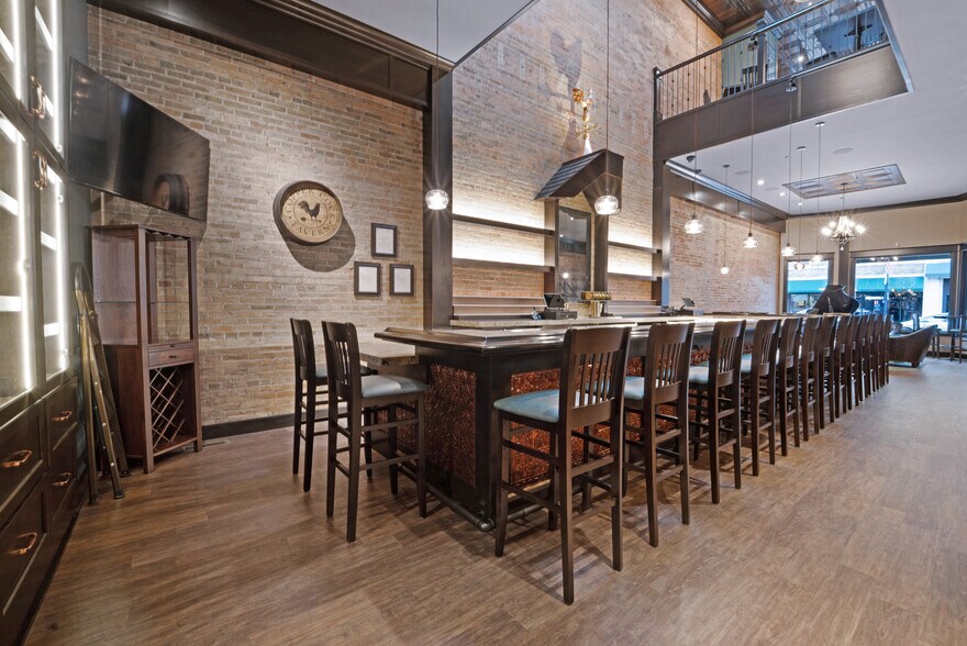 More Photos Of 30 N Main St, Fond Du Lac Restaurant For Sale