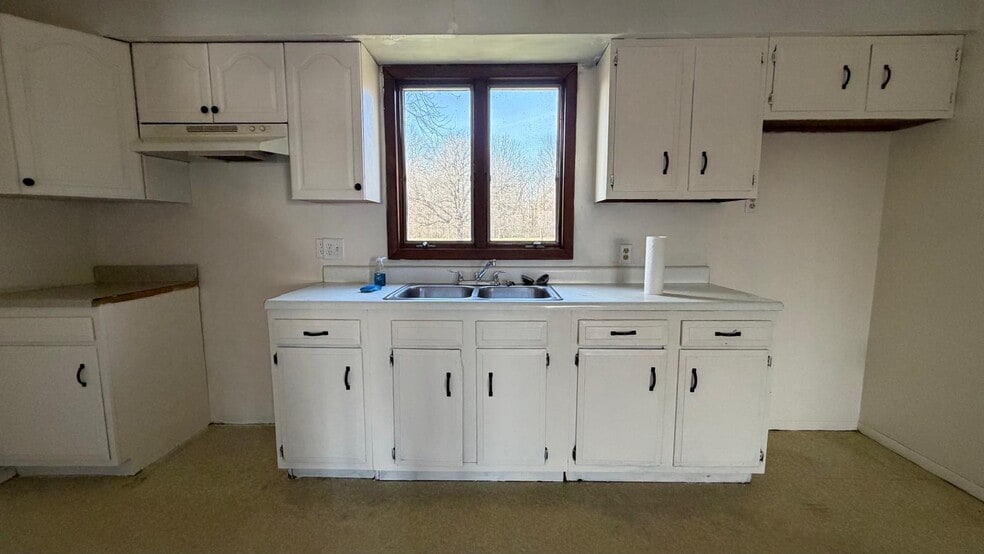 More Photos Of 1950 N Illinois Ave, Carbondale Apartments For Sale