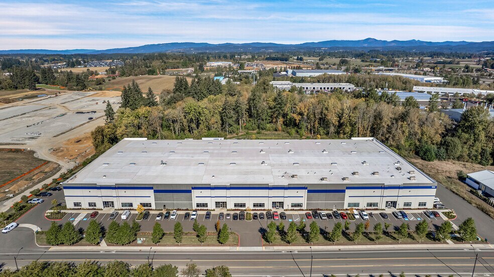 Primary Photo Of 5504 S 11th St, Ridgefield Distribution For Lease