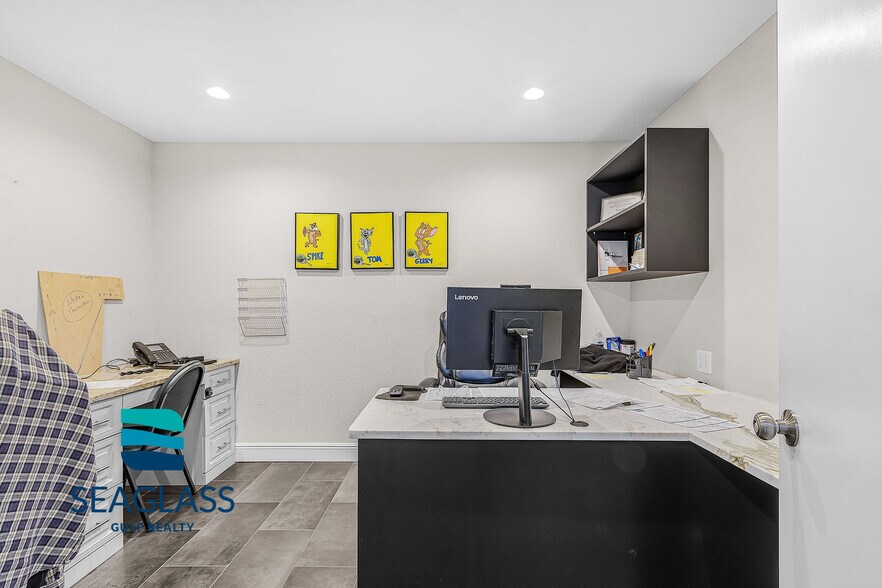 More Photos Of 3890 Veronica S Shoemaker Blvd, Fort Myers Warehouse For Sale