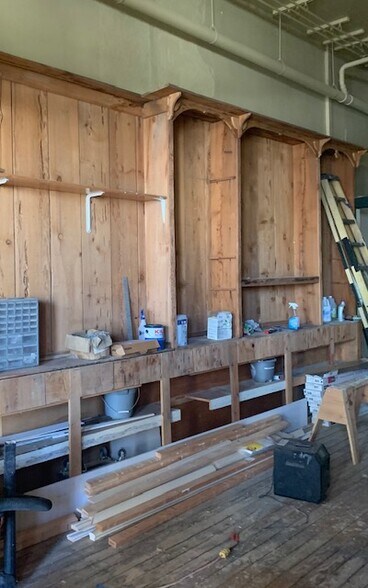 More Photos Of 66 N C St, Virginia City Storefront Retail Residential For Lease