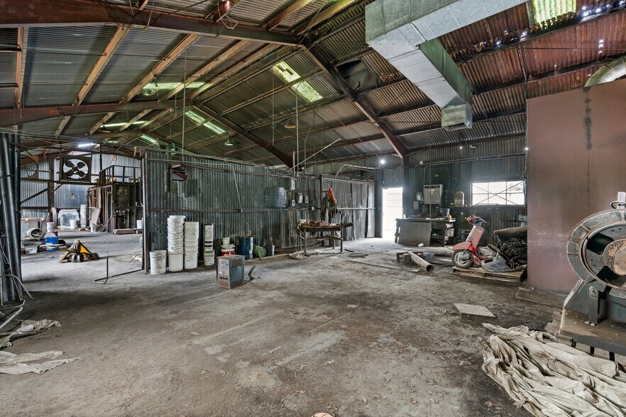 More Photos Of 3314 Carr St, Houston Manufacturing For Sale