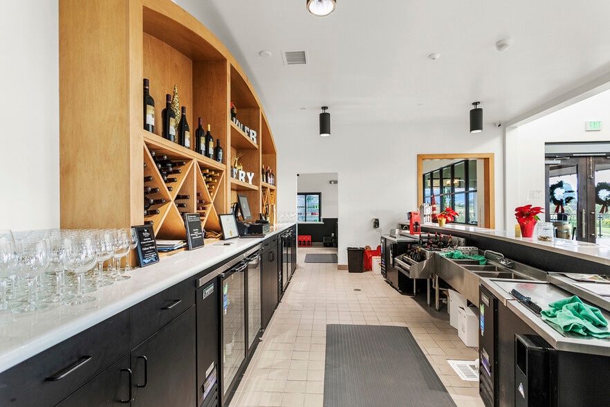 More Photos Of 40620 Calle Contento, Temecula Winery Vineyard For Sale