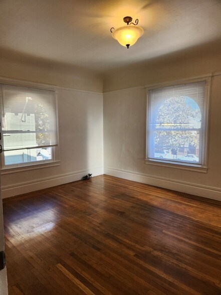 More Photos Of 3227-3231 Telegraph Ave, Oakland Apartments For Sale