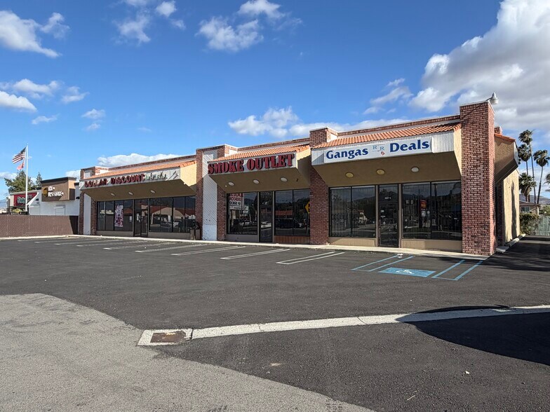 More Photos Of 41615-41627 Florida Ave, Hemet Unknown For Lease