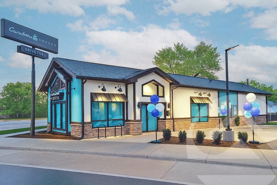Primary Photo Of 22134 Woodward Ave, Ferndale Fast Food For Lease