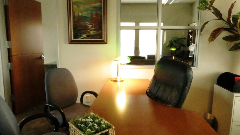 More Photos Of 1925 E Prater Way, Sparks Office For Sale