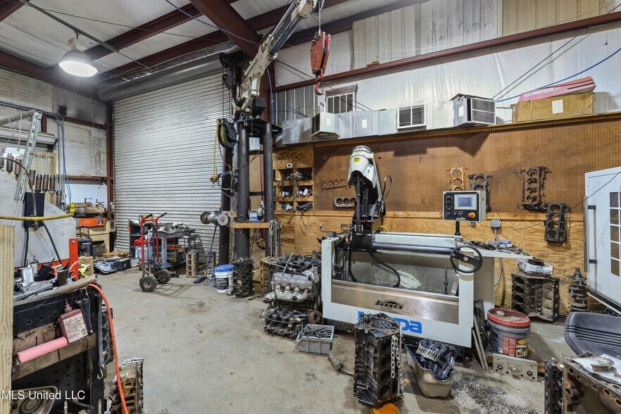 More Photos Of 526 Main St, Bay Saint Louis Warehouse For Sale