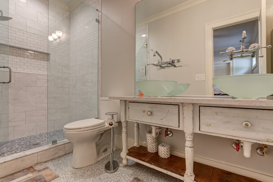 More Photos Of 2972 Lookout Pl NE, Atlanta Office Residential For Sale