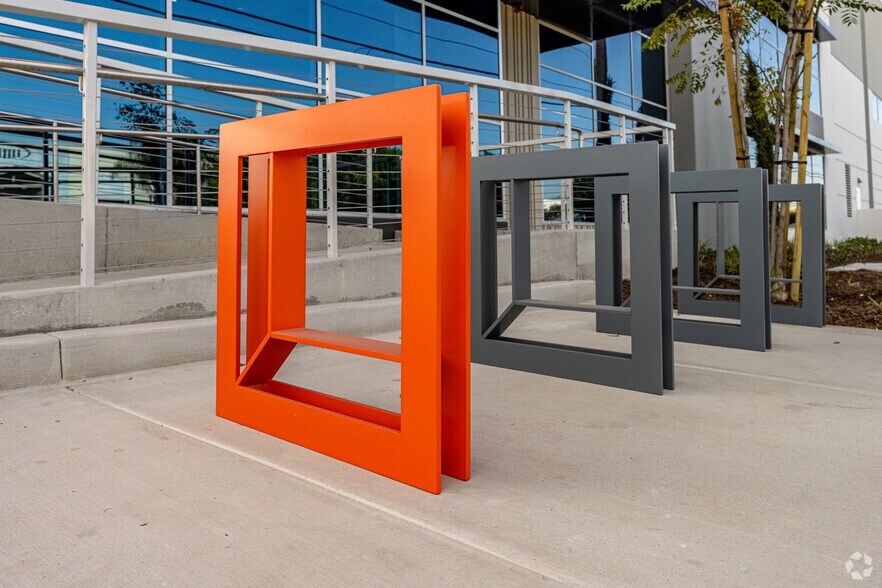 More Photos Of 15010 Don Julian Rd, City Of Industry Manufacturing For Lease