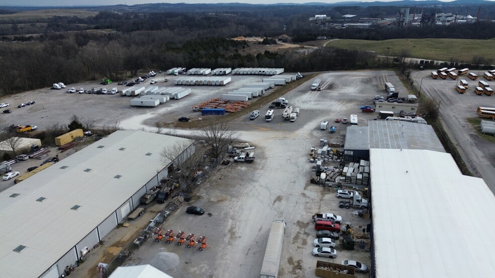 More Photos Of 1230 Industrial Park Rd, Columbia Warehouse For Lease