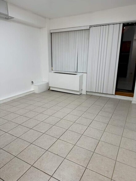 More Photos Of 8714 57th Rd, Elmhurst Apartments For Sale