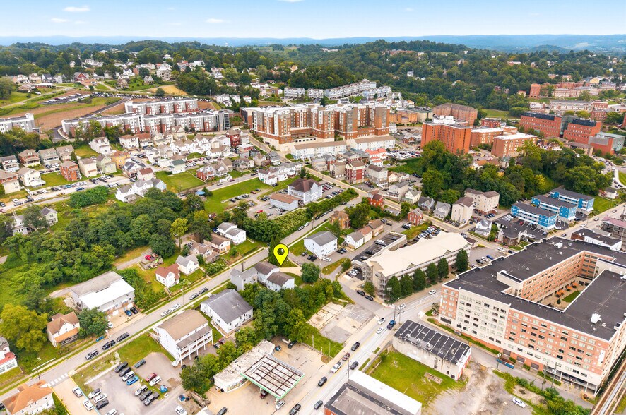 More Photos Of 409 McLane Avenue, Morgantown Apartments For Sale