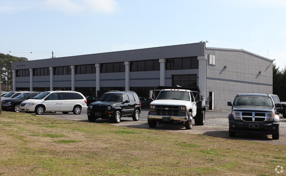 4600 Browns Bridge Rd, Cumming, GA 30041 Auto Dealership For Sale