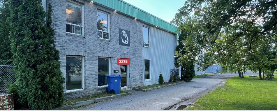 More Photos Of 2275-2277 Boul Industriel, Chambly Warehouse For Lease
