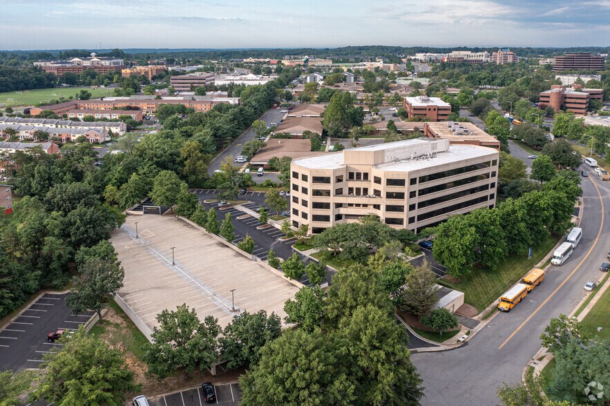 More Photos Of 3701 Pender Dr, Fairfax Office For Lease