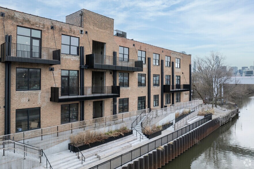 More Photos Of 1400 N Kingsbury St, Chicago Office For Lease