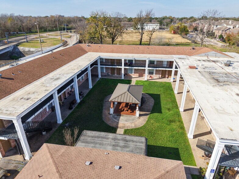 More Photos Of 8800 Gulf Fwy, Houston Apartments For Sale