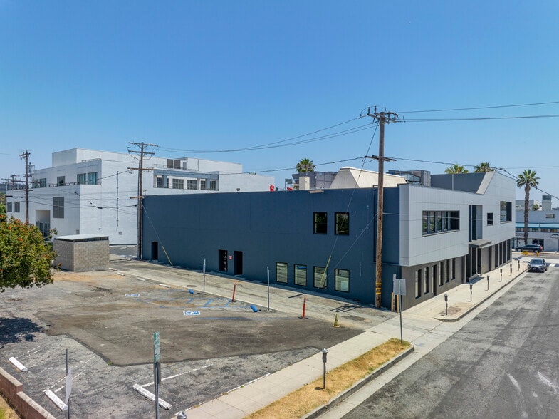 More Photos Of 2101 Wilshire Blvd, Santa Monica Medical For Sale