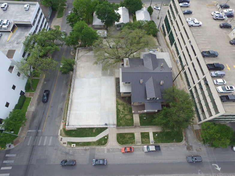 More Photos Of 904 San Antonio St, Austin Office For Lease