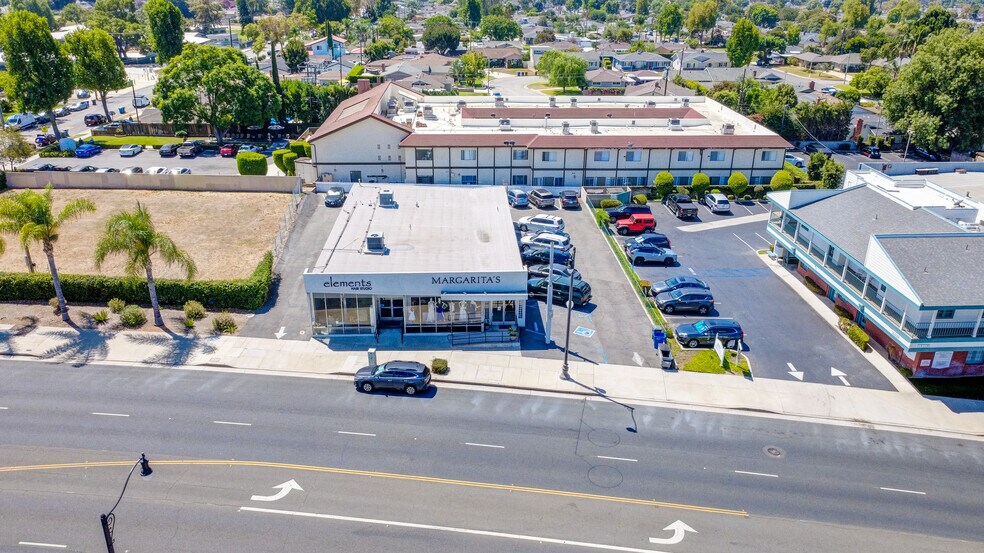 More Photos Of 16346-16348 Whittier Blvd, Whittier General Retail For Lease