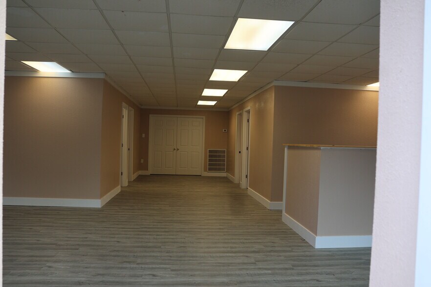 More Photos Of 1192 S Business Route 5, Camdenton Industrial For Sale