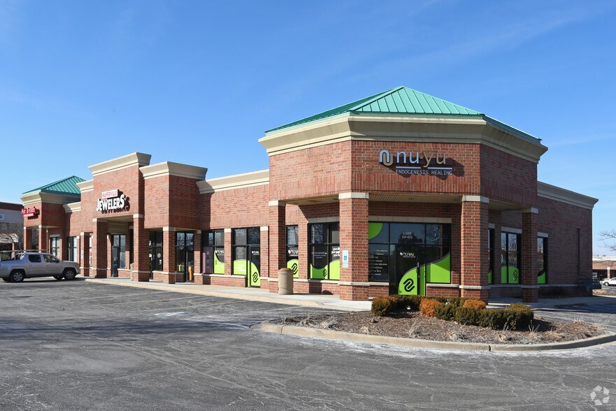 More Photos Of 1523 N Aurora Rd, Naperville Unknown For Lease