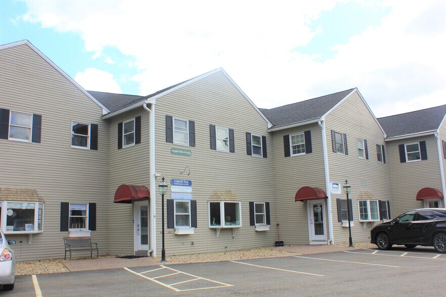 More Photos Of 861 Lafayette Rd, Hampton Office For Lease