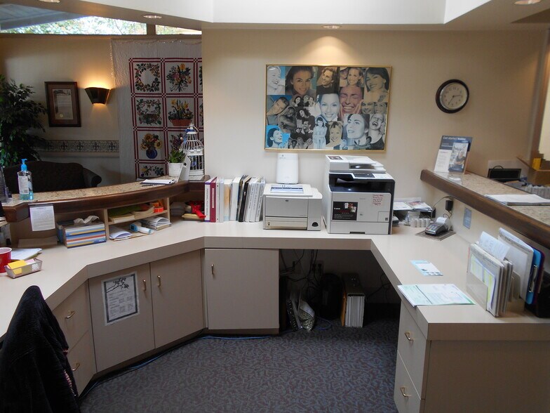 More Photos Of 5942 West Mall, Atascadero Office For Sale
