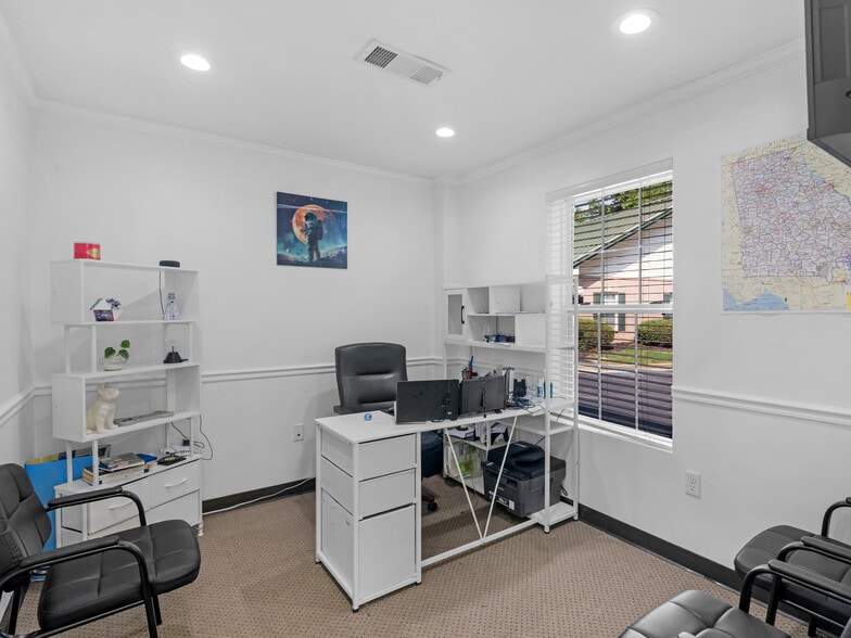 More Photos Of 2336 Wisteria Dr, Snellville Medical For Sale