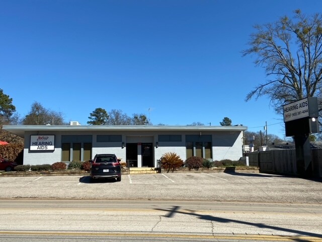 More Photos Of 822 N 4th St, Longview Medical For Sale