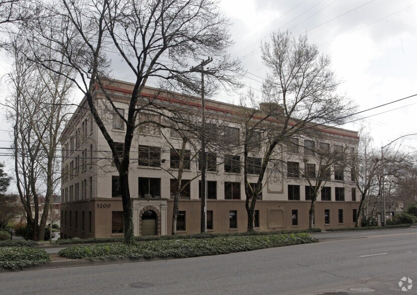 More Photos Of 5200 SW Macadam Ave, Portland Office For Lease