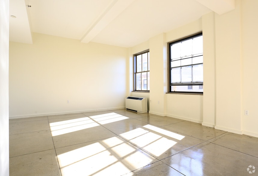 More Photos Of 955 Main St, Bridgeport Apartments For Lease