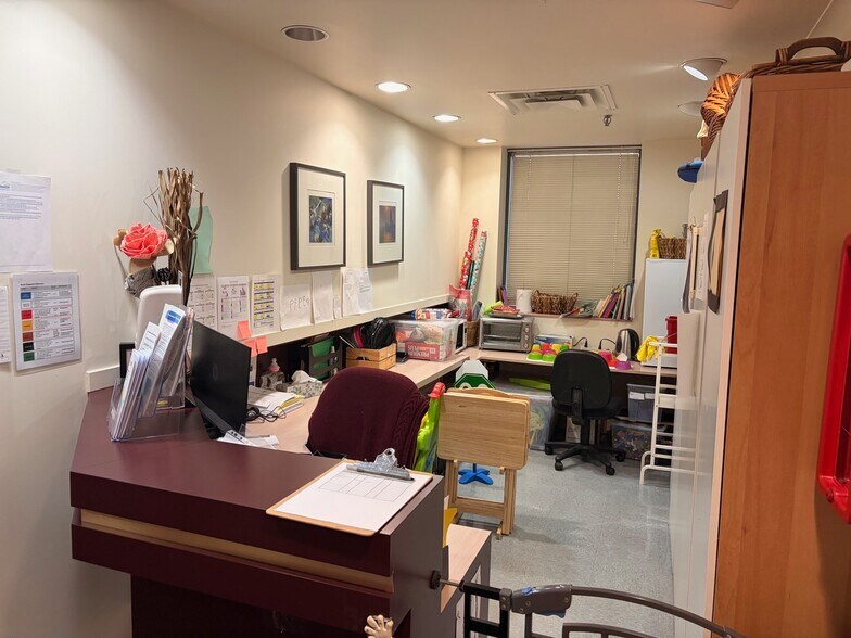 More Photos Of 8400 Alexandra Rd, Richmond General Retail For Lease