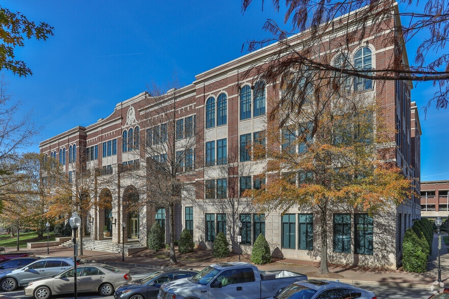 More Photos Of 100 Dunbar St, Spartanburg Office For Lease