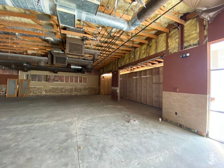 More Photos Of 4280-4302 E Indian School Rd, Phoenix Unknown For Lease