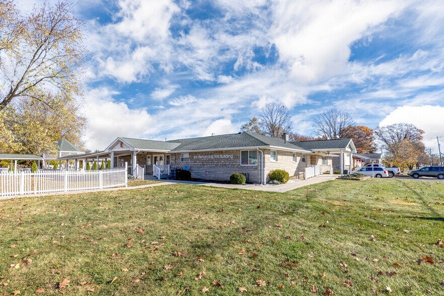 More Photos Of 100 Obetz Rd, Columbus Daycare Center For Sale