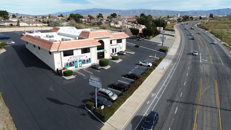 More Photos Of 14075 Hesperia Rd, Victorville Medical For Sale