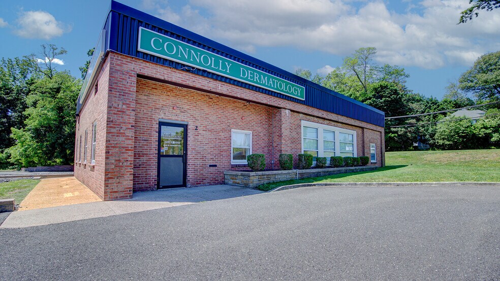 More Photos Of 2 Kings Hwy, Middletown Medical For Lease