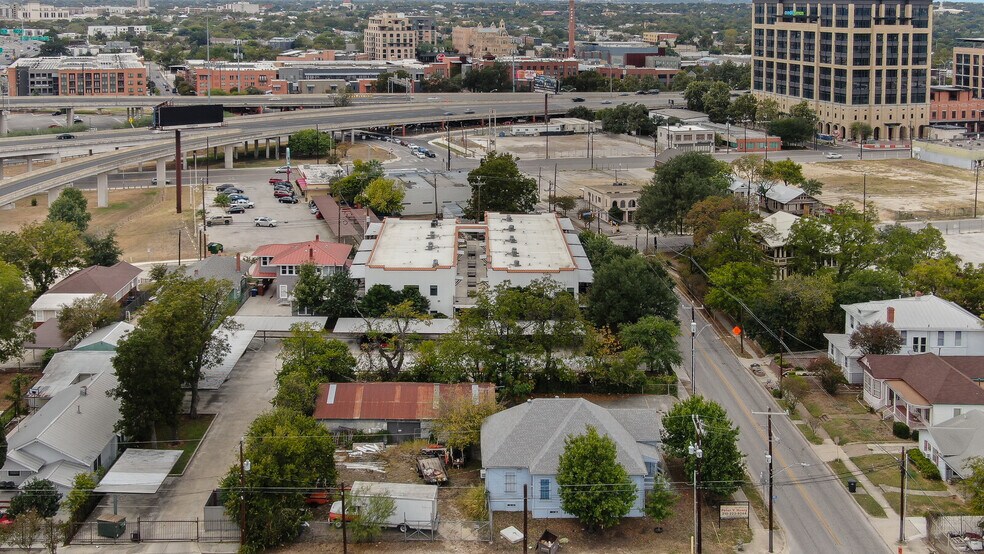 More Photos Of 224 Casa Blanca, San Antonio Office For Lease
