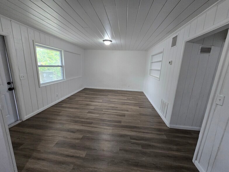 More Photos Of 4000 Greenwood Ave, West Palm Beach Multifamily For Sale